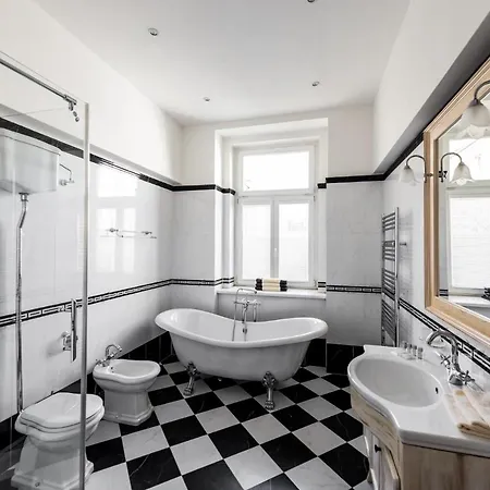 Blanche Guest house *